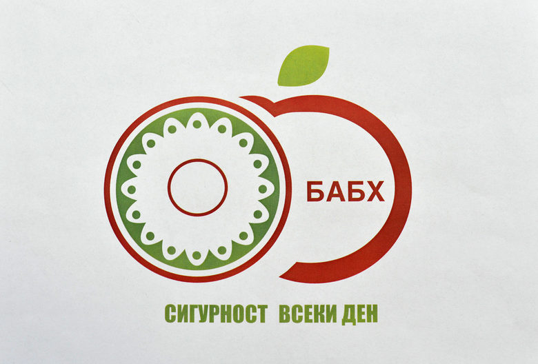 Шеф на дирекция по безопасност на храните разчиствал конкуренцията в полза на сина си