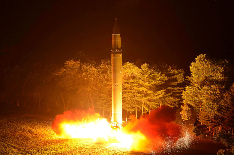 Старт на ракета "Хуасон-14", която според Пхенян може да порази цели в континенталната част на САЩ.