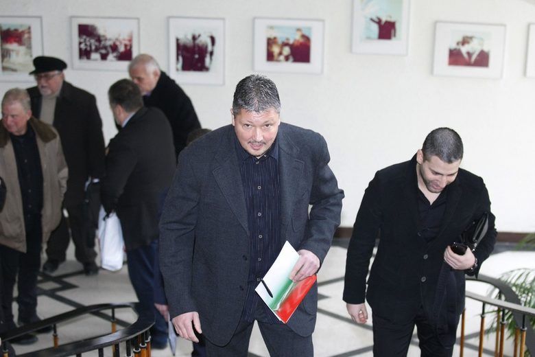 Пенев: Ръководството на БФС заплашва и употребява имената на Борисов и Цветанов Пенев: Ръководството на БФС заплашва и употребява имената на Борисов и Цветанов