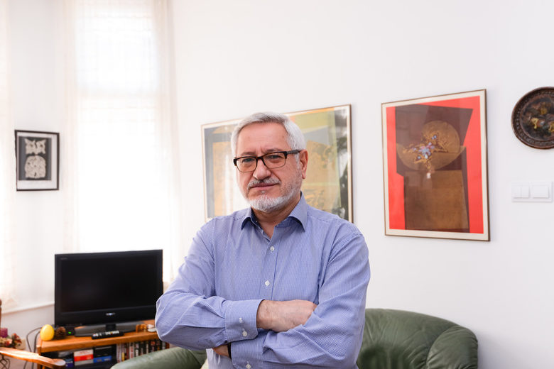 София критикува Скопие, че не работи по инфраструктурата, а бившият посланик Ангел Димитров (на снимката) каза, че единственото раздвижване е било по време на неговия мандат в края на миналия и началото на този век.