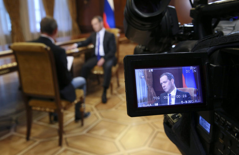 Путин и Медведев предупредиха НАТО да не приема Грузия, защото ще последва "страшен конфликт"