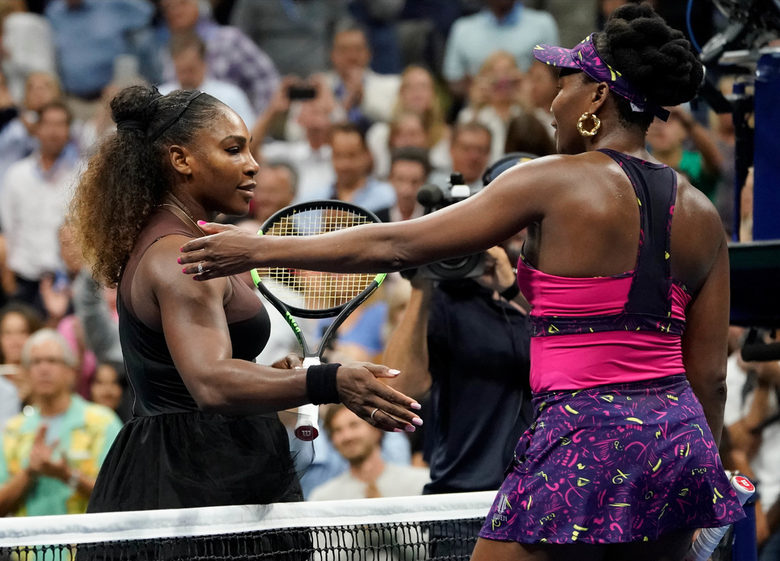 Серена Уилямс постигна разгромна победа срещу сестра си на US Open Серена Уилямс постигна разгромна победа срещу сестра си на US Open