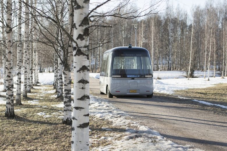 Във Финландия тръгна първи автономен бус за всякакви атмосферни условия Във Финландия тръгна първи автономен бус за всякакви атмосферни условия
