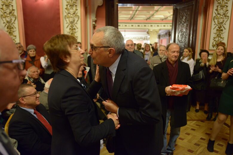 Иван Костов с Екатерина Михайлова. Иван Костов с Екатерина Михайлова.