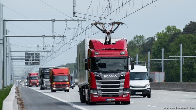Започнаха тестове за първата електро-магистрала в Германия Започнаха тестове за първата електро-магистрала в Германия