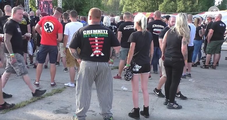 Германски град гони неонацисти, като ги остави без бира Германски град гони неонацисти, като ги остави без бира