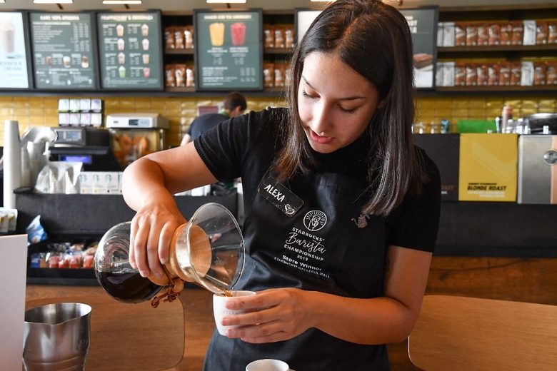 Да бъдеш кафе шампион: националният бариста шампионат на Starbucks се проведе в Sofia Ring Mall