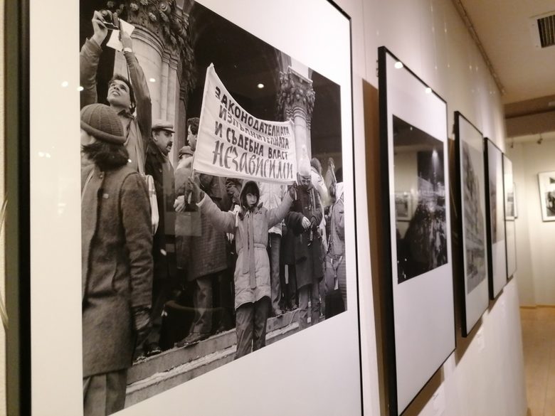 Част от фотоизложбата "Илюзия" на фотографа Тихомир Пенов