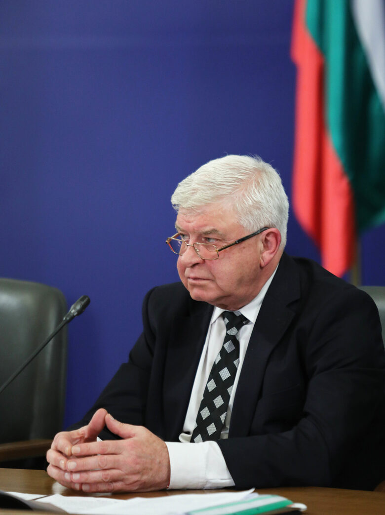 Положението става "извънредна епидемиологична обстановка" - какво се променя