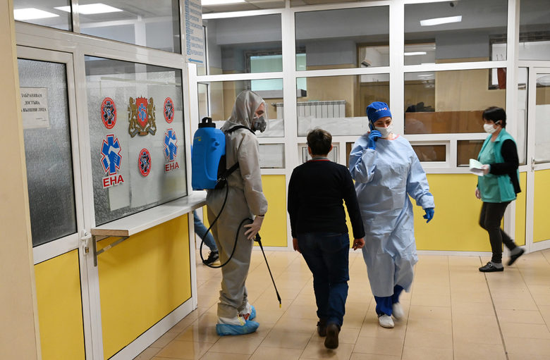 Работещите в "Пирогов" не са получили месечното си заплащане