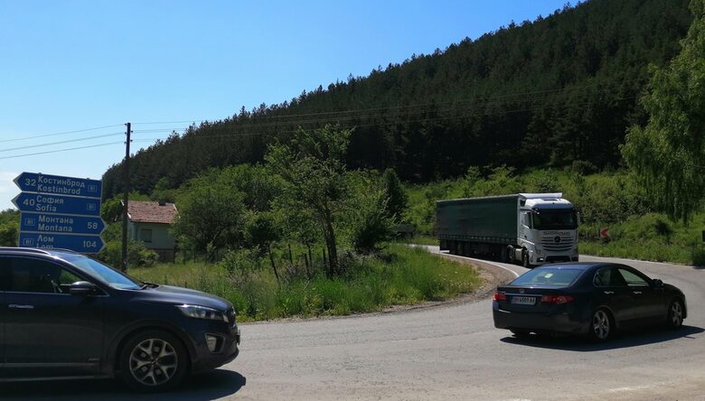 Полицейски проверки заради убийството задръстиха прохода Петрохан