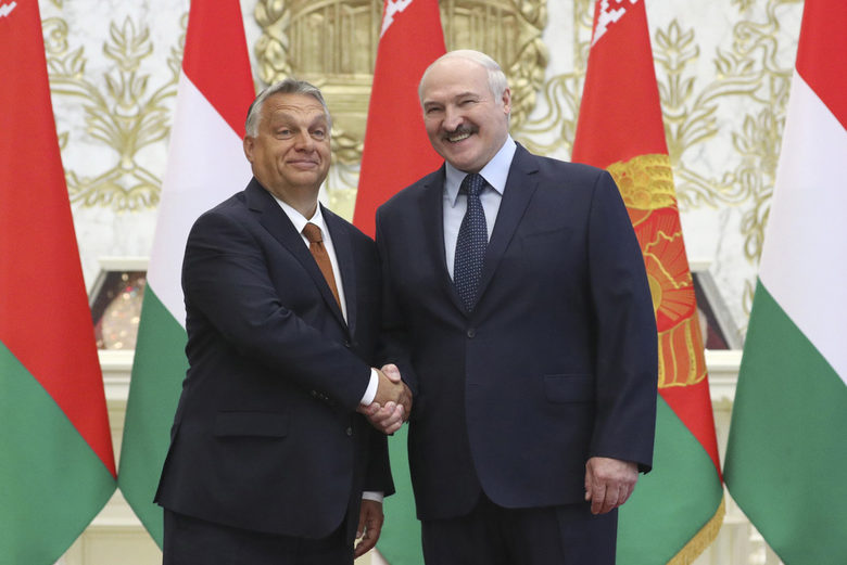 Унгарският премиер Виктор Орбан с беларуския президент Александър Лукашенко на 5 юни 2020 г.