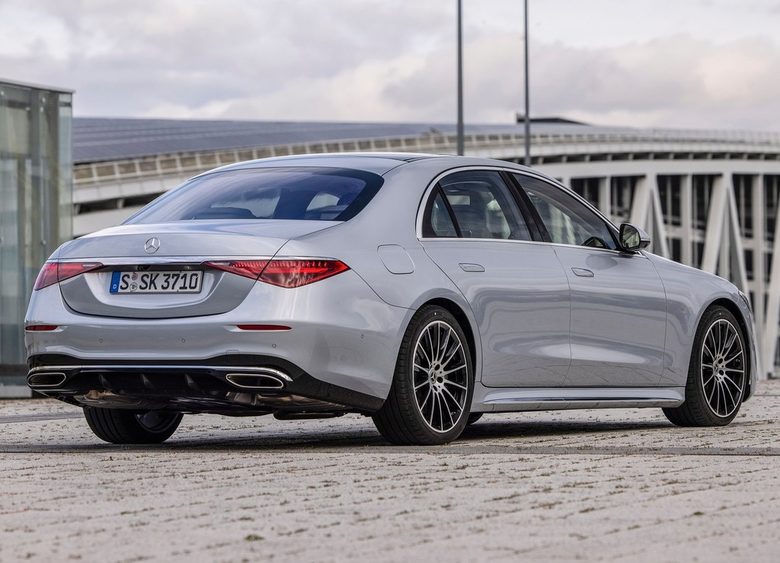 Флагманът на Mercedes отново задава най-високите стандарти при лимузините