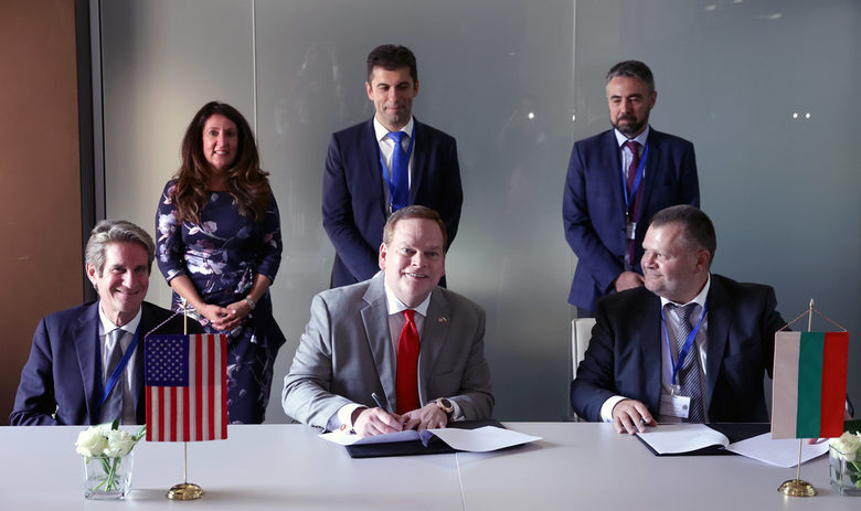Американска компания купува половината от "Овергаз инк"