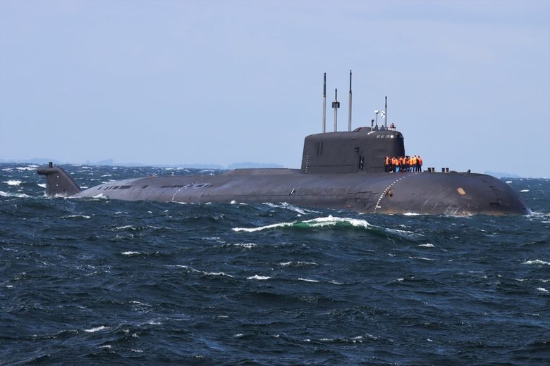 Край Дания е спрял двигателят на руска ядрена подводница, близнак на "Курск" Край Дания е спрял двигателят на руска ядрена подводница, близнак на "Курск"