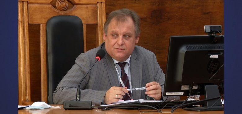 Председателят на ВАС Георги Чолаков откри заседанието на общото събрание на ВКС и ВАС. Председателят на ВАС Георги Чолаков откри заседанието на общото събрание на ВКС и ВАС.