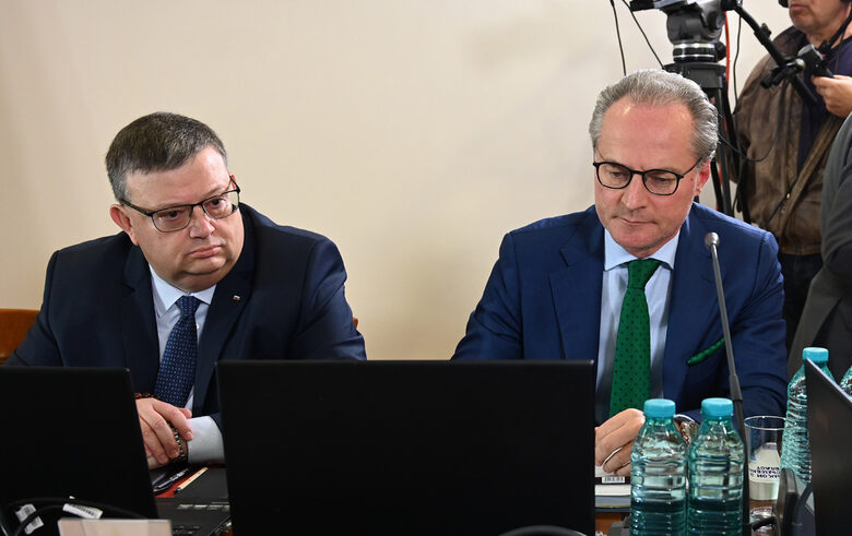 На ВСС с Лозан Панов, който настоява за проверка на "ЦУМгейт" е подложен на репресия заради това
