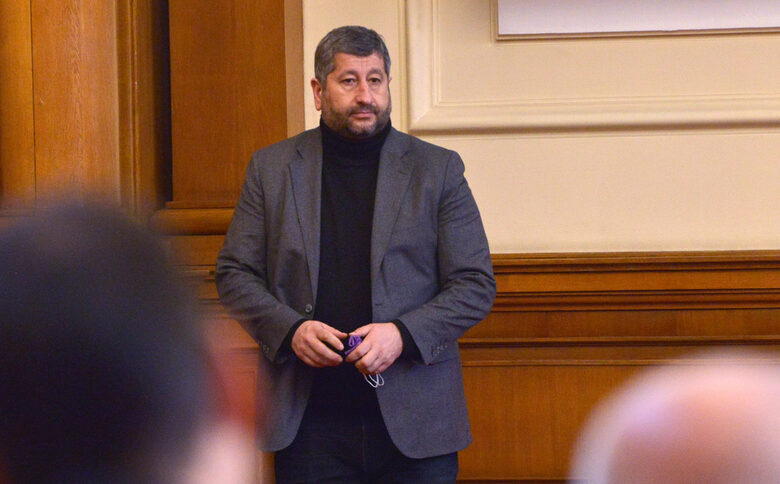 Христо Иванов е единственият кандидат за лидерския пост в "Да, България"