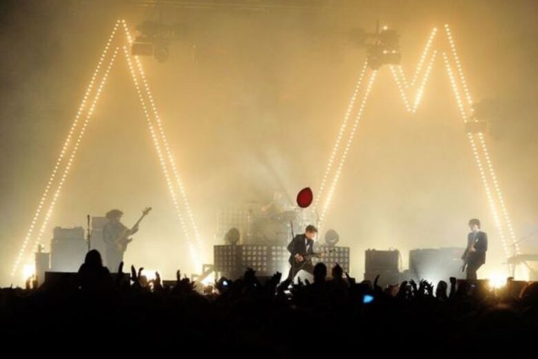 Arctic Monkeys на InMusic Festival през юни 2013 г.