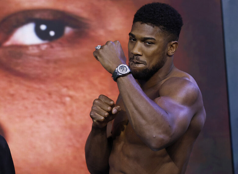  Александър Усик или Джошуа: боксът чака следващия си трогателен дуел 