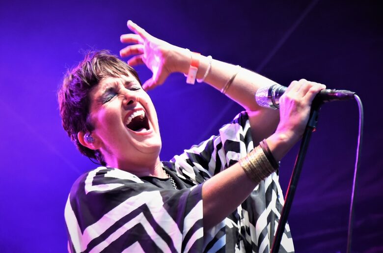  Музиката е в сърцето на Шиан Евънс 