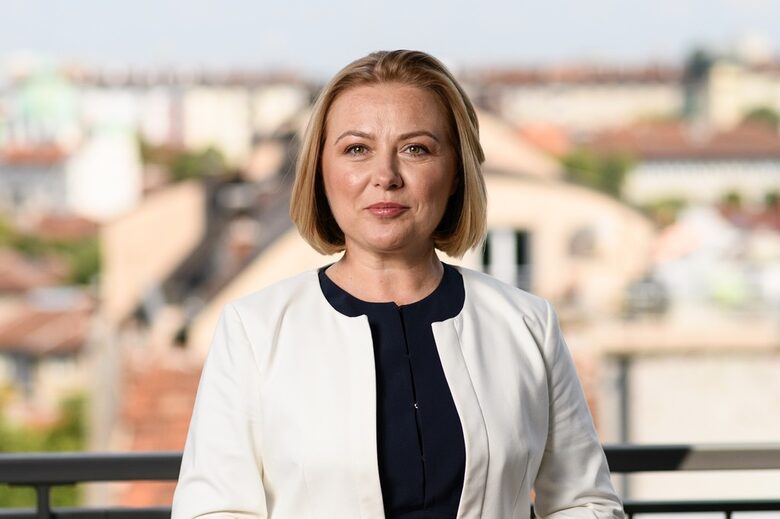 Надежда Йорданова - водач на листи на "Демократична България" в София и Русе