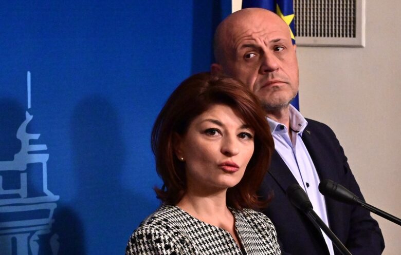 Десислава Атанасова, председател на парламентарната група на ГЕРБ-СДС