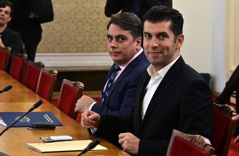Асен Василев и Кирил Петков от "Продължаваме промяната"