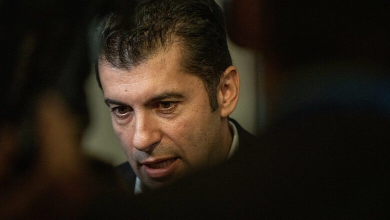  Кирил Петков пита за какво българската прокуратура не проверява Владислав Горанов 