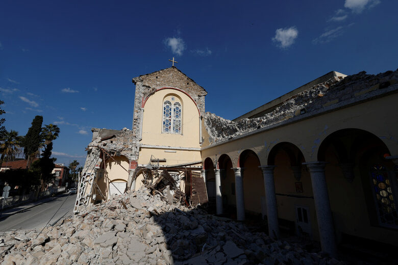  Заради конфликти на турци спасители стопираха работа, жертвите са над 25 хиляди и може да се удвоят 