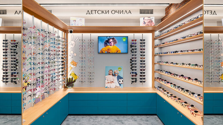  Най-голямата оптика в България ще ви изненада освен с размера си 