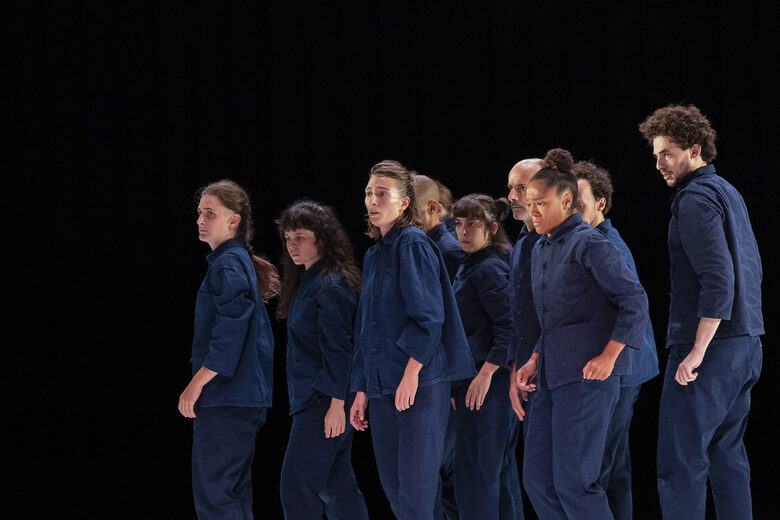 В работата си Дохърти засяга множество обществени проблеми и достига до хора, които по принцип не биха отишли на театър В работата си Дохърти засяга множество обществени проблеми и достига до хора, които по принцип не биха отишли на театър