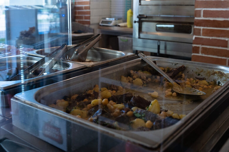  Домашните кулинарни опити в пандемията са сменени от опашки пред новите 