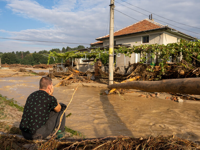  Зачестяването на пожарите, сушите и наводненията са доказателство, че климатичните промени се случват освен на тропически острови, застрашени от поглъщане, само че са към този момент в Европа 