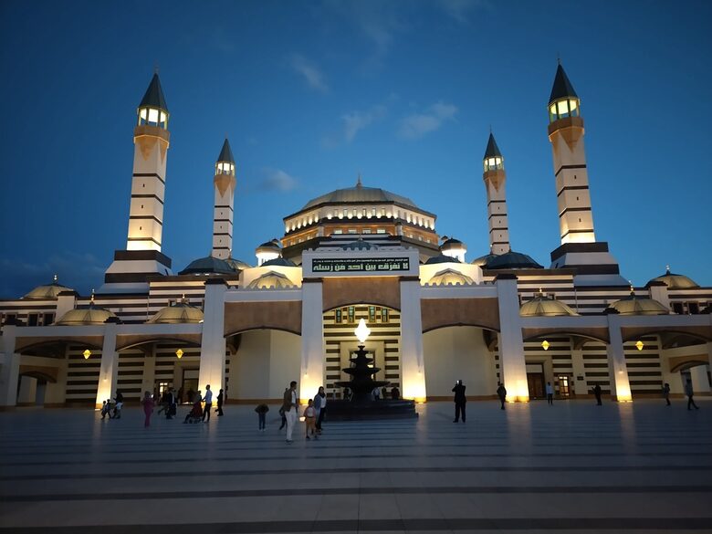  Кълъчдароглу в кухнята, Ердоган в Spotify: борбата за бъдещето на Турция 