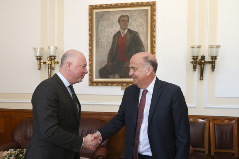 Новият посланик на САЩ разговаря с премиера и председателя на парламента