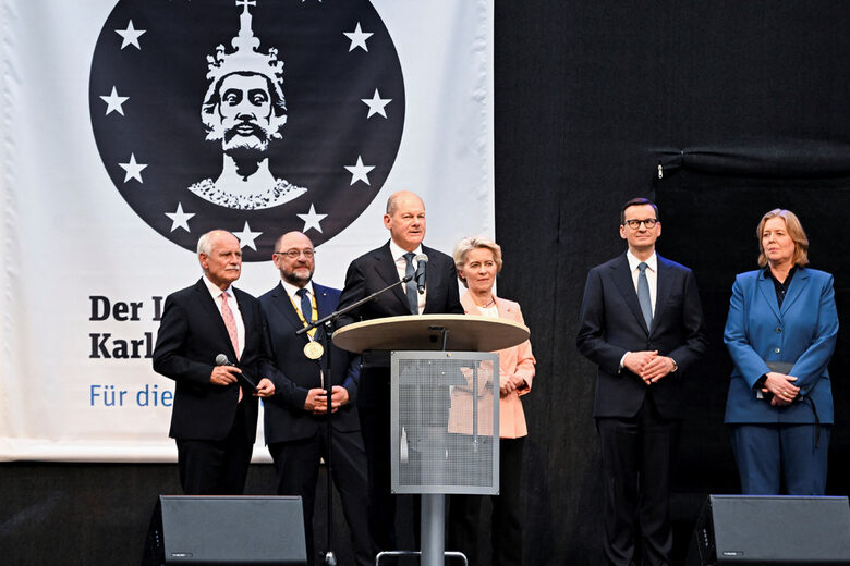  Зеленски в Берлин: Можем да създадем провалянето на Русия необратимо 