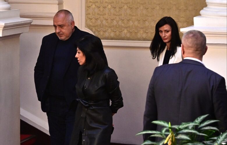 Борисов обвърза Гешев и избирането на кабинет със "сили, които се задействат със страшна сила"