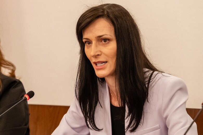  Ако го има, кабинет 