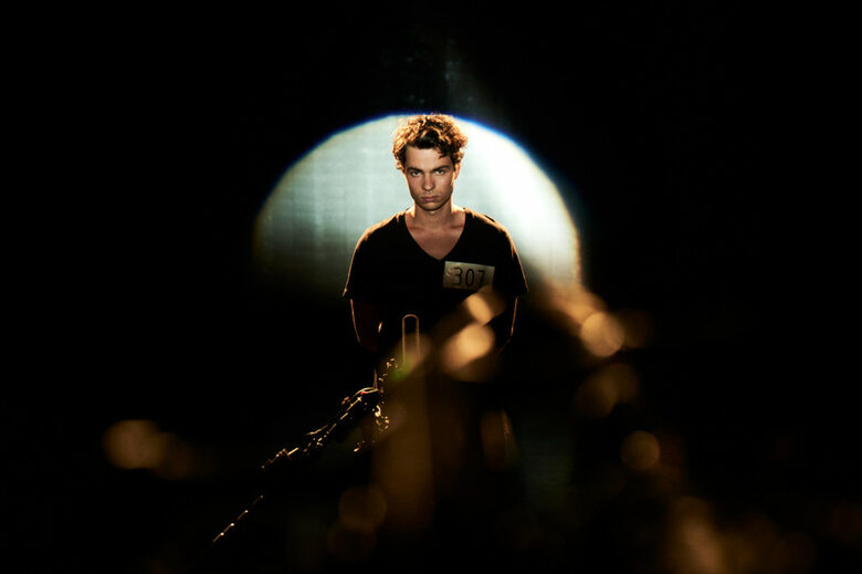  Кадър от кино лентата 