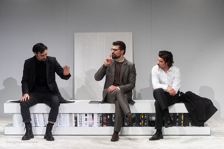  Георги Гоцин, Кирил Недков и Петър Петров-Перо в 