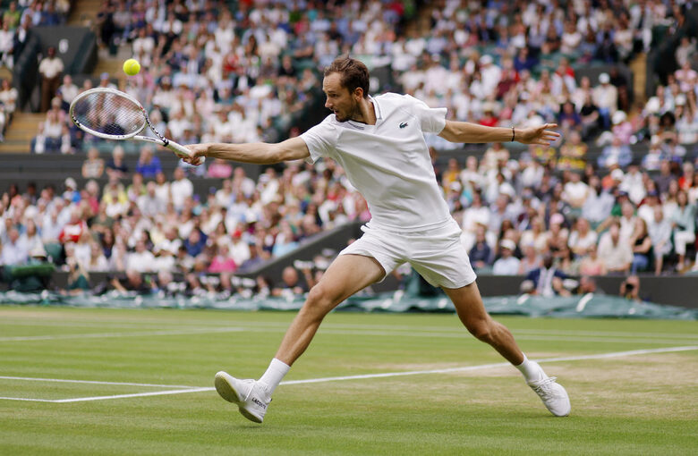  Алкарас и Медведев ще се срещнат на полуфинал на 