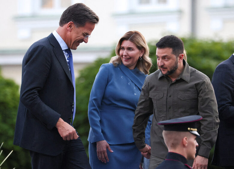  Рюте с Володимир Зеленски и брачната половинка му, Олена 