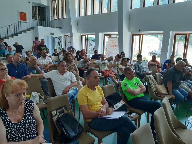Хижари от цялата страна се събраха в Учебния център "Мальовица".