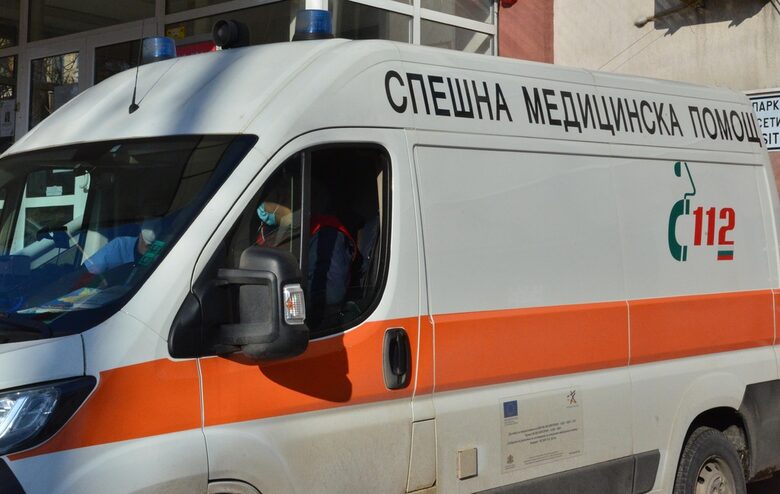 Пострадалата при стрелбата срещу Алексей Петров е откарана в "Пирогов"