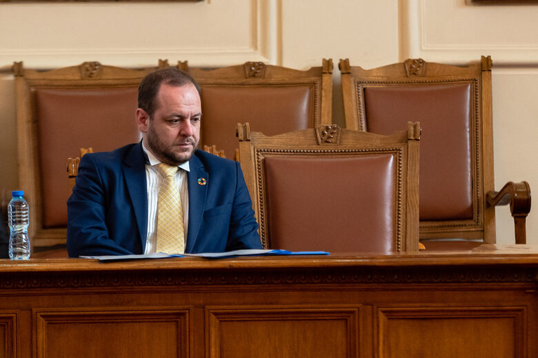 Борислав Сандов като министър в кабинета "Петков"