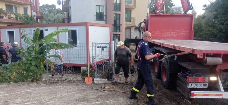 Продължава засиленото полицейско присъствие край Царево