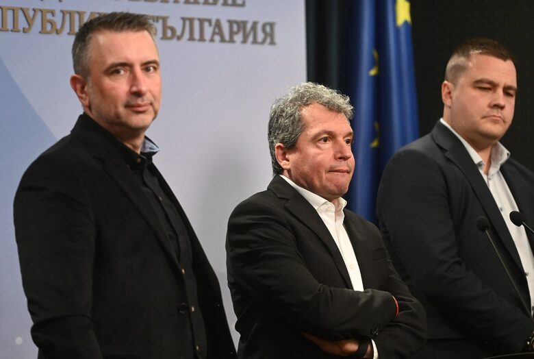 Ивайло Вълчев, Тошко Йорданов и Станислав Балабанов от "Има такъв народ"