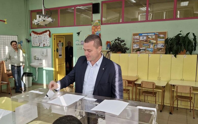 Досегашният кмет на Русе печели втори мандат с голяма преднина