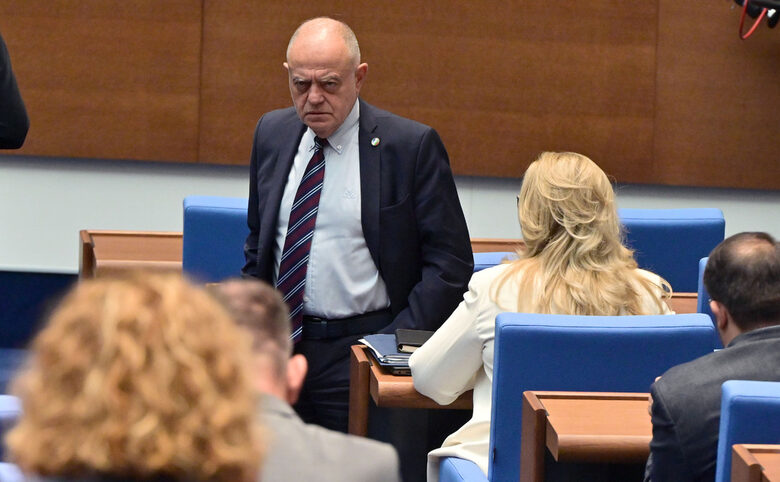 Според Атанас Атанасов вотът на недоверие е бил готвен като предизборно мероприятие